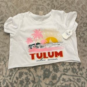 New worn crop t-shirt